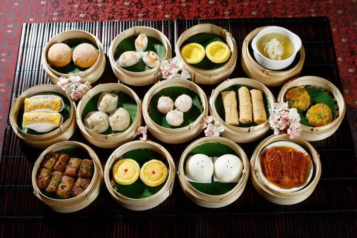 Các loại Dimsum ngon trứ danh tại quán, được làm từ tay những người đầu bếp khéo léo của Tân Hải Vân (nguồn: FB Tân Hải Vân) Các loại Dimsum ngon trứ danh tại quán, được làm từ tay những người đầu bếp khéo léo của Tân Hải Vân (nguồn: FB Tân Hải Vân)