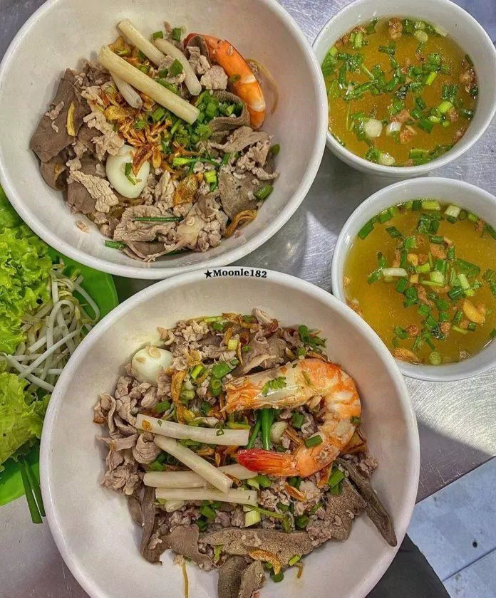 Tô hủ tiếu khô ăn