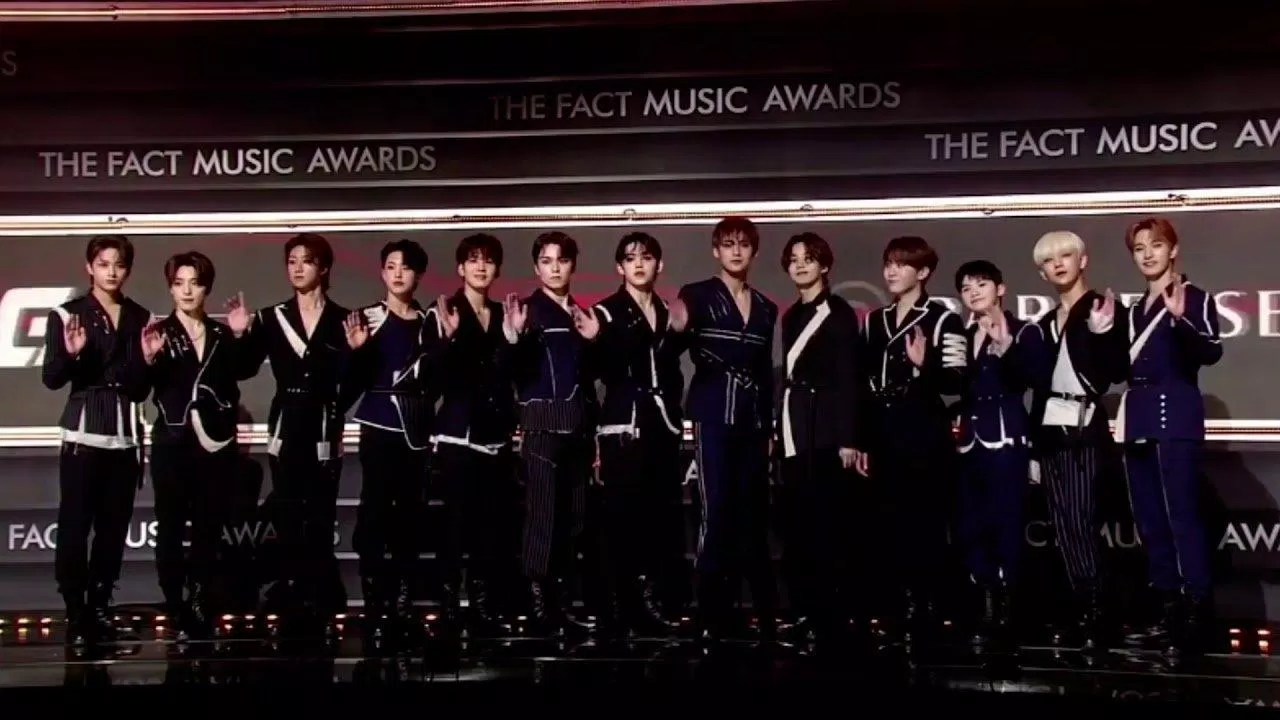 SEVENTEEN tại "The Fact Music Awards 2020" (Nguồn: Internet)