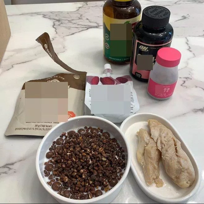 Một trong những khẩu phần ăn thường ngày của "Thánh ăn Hàn Quốc" (Ảnh: Instagram)