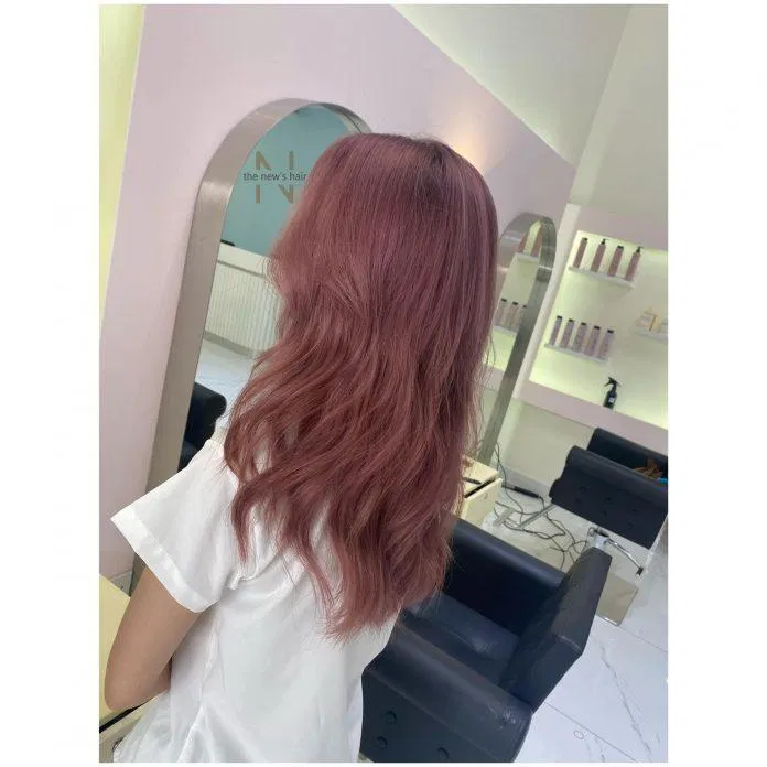 9 salon làm tóc cực đẹp ở Sài Gòn không phải ai cũng biết A Vòong Hair Salon Academy dạy nâng cao cho thợ chính và chủ salon địa chỉ làm đẹp gácmini hair bar viet nam hồ anh beauty salon lala hair shop Sài Gòn salon salon cắt tóc đẹp salon làm tóc salon làm tóc đẹp Salon May Luu salon nhuộm tóc đẹp Salon Soobin 수빈 한국식 salon uốn tóc đẹp Salon uy tín Samie Hair Color Salon and Studio thay đổi mái tóc The New s Hair Salon top mỹ phẩm YulMura Hair Salon