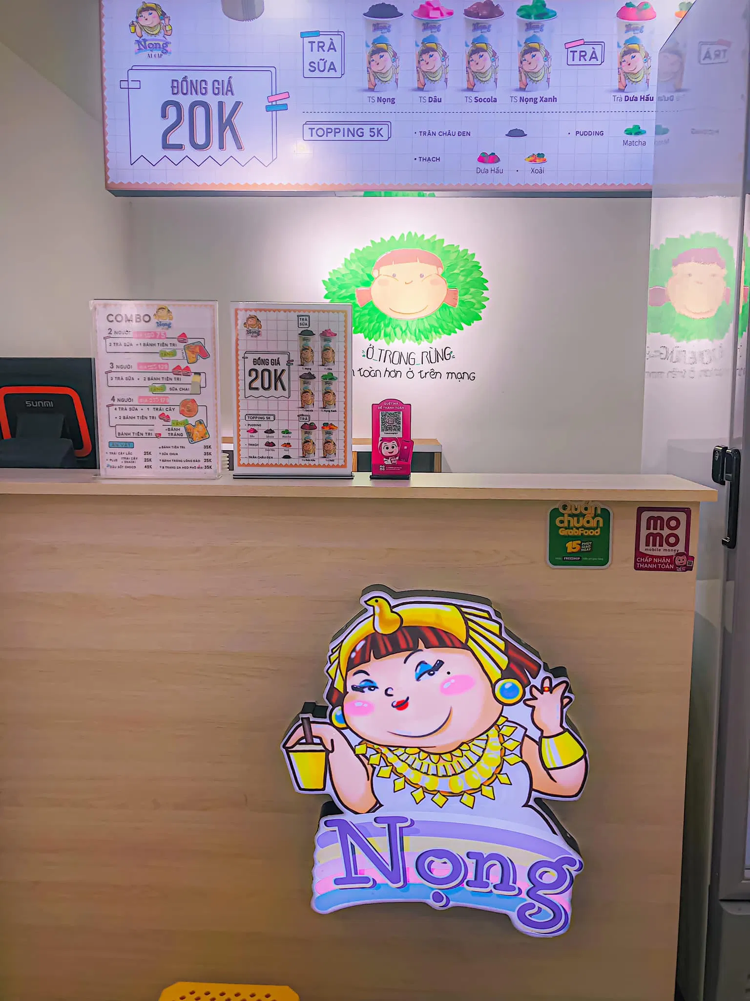 Trà sữa Nọng chi nhánh quận 10 với món topping phô mai Jerry siêu ngon (Ảnh: Internet)