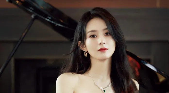 Triệu Lệ Dĩnh là nữ diễn viên truyền hình hàng đầu trong lứa tiểu hoa hiện tại của Cbiz (ảnh: internet)