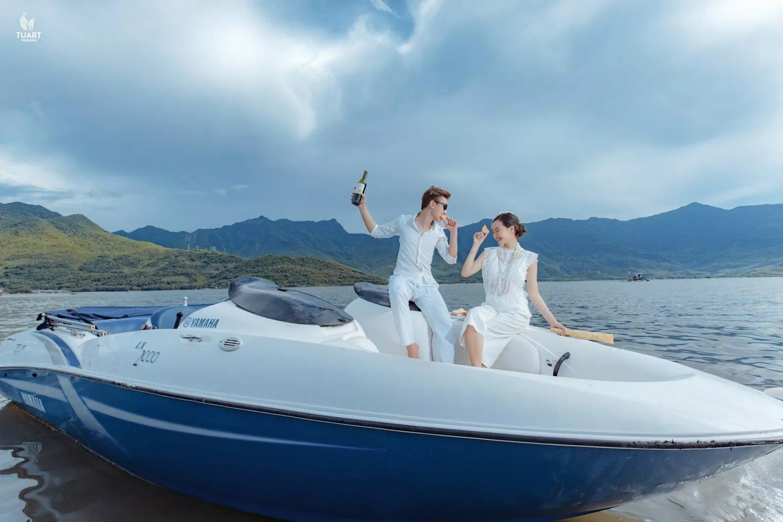 Sản phẩm khác của TuArt Wedding Studio (Ảnh Internet)