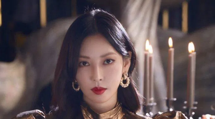 Tạo hình của Kim So Yeon với vai Cheon So Jin trong Cuộc Chiến Thượng Lưu. (Nguồn: Internet)