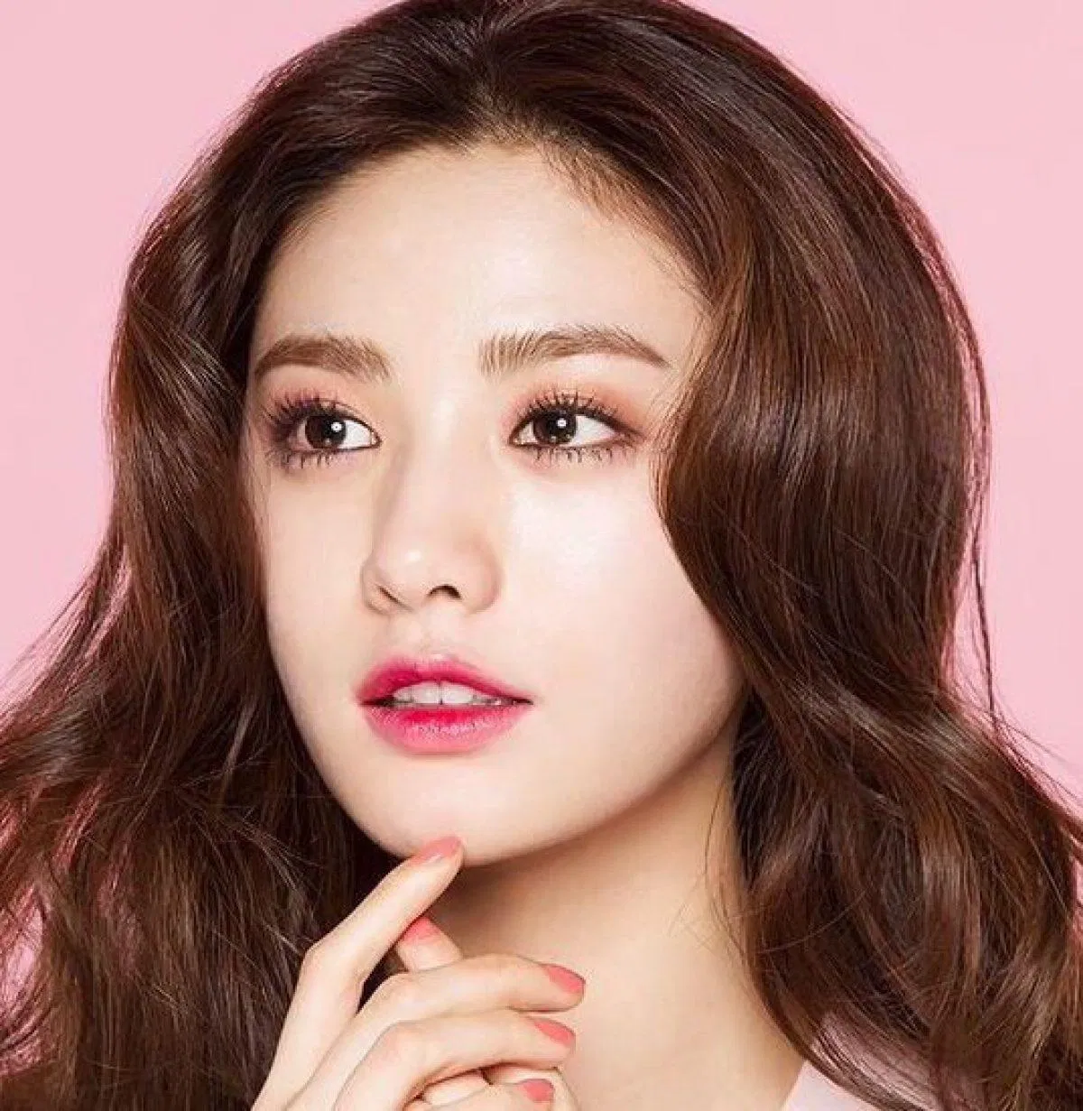 Cách tô son lòng môi ngọt ngào, nữ tính (ảnh: internet)