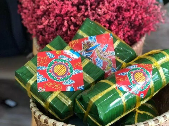 Bánh chưng, bánh tét xanh phục vụ nhu cầu chụp hình sống ảo của khách (Ảnh: Internet).