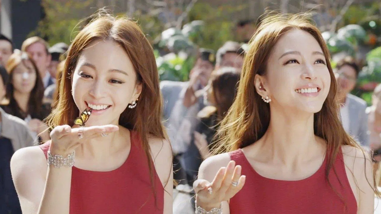 Jaehee tự tin với diện mạo xinh đẹp. (Nguồn: Internet)