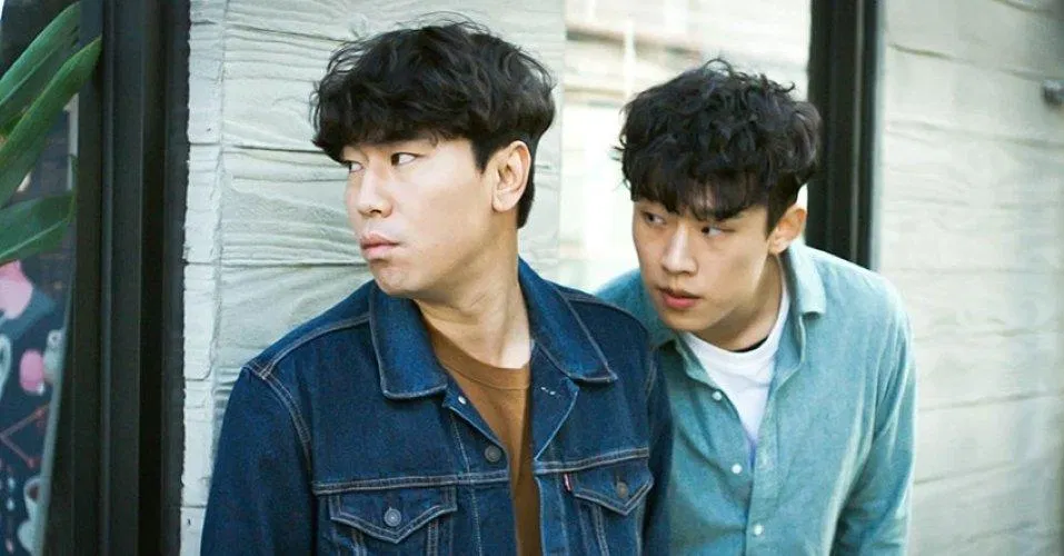 List 12 phim điện ảnh Hàn Quốc hay nhất năm 2020, xem ngay kẻo phí! Hơn Cả Một Gia Đình Kẻ Săn Mộ More Than Family phim điện ảnh hàn quốc hay nhất năm 2020