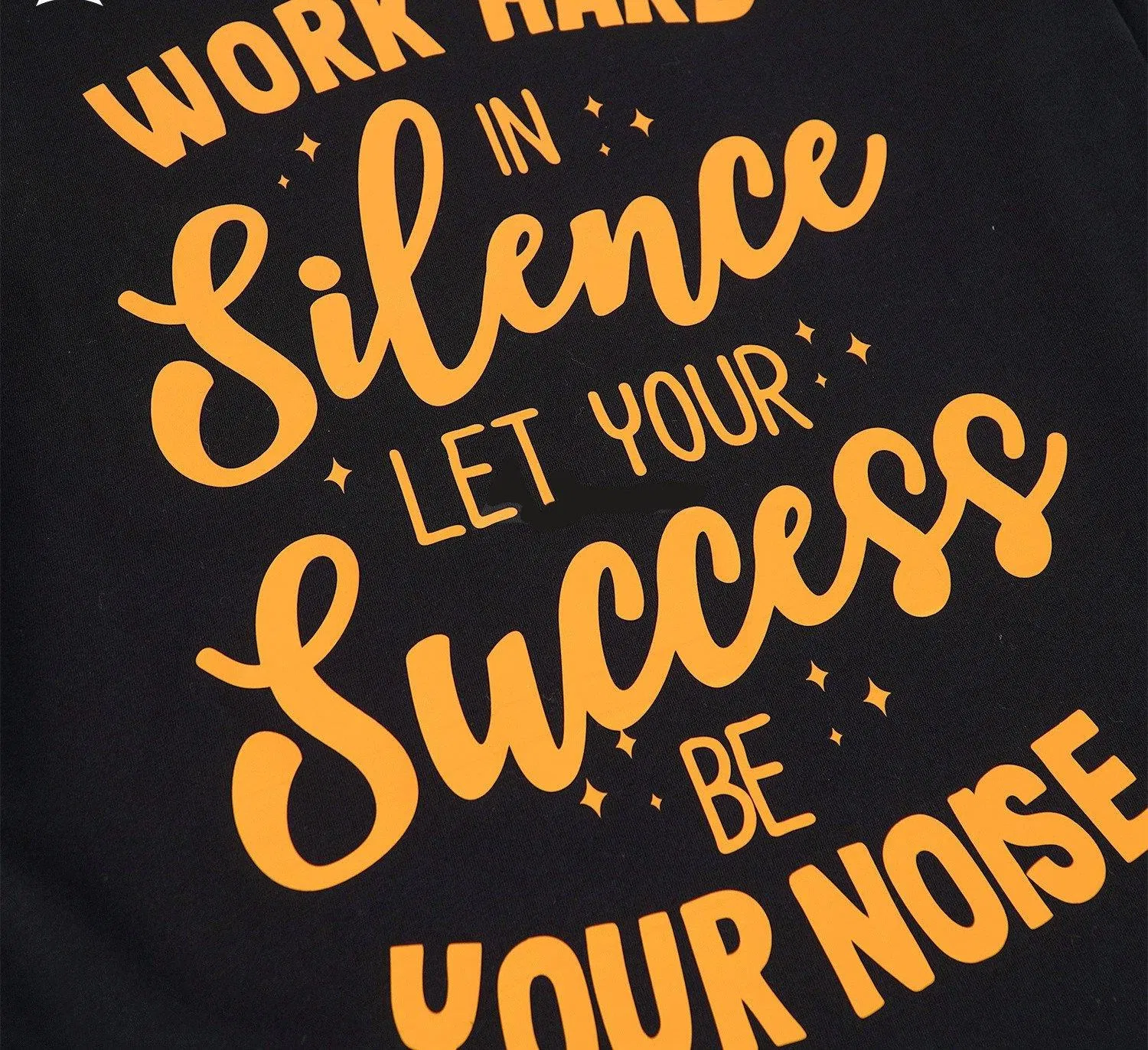 Các sản phẩm của STARTee Hà Nội (Ảnh STARTee Hà Nội) Các sản phẩm của STARTee Hà Nội (Ảnh STARTee Hà Nội)