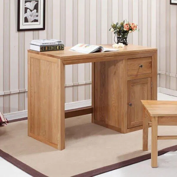 bàn làm việc gỗ theo kiểu hiện đại, trang nhã