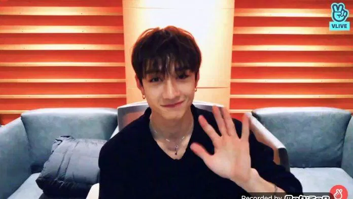 Bang Chan (STRAY KIDS) tổ chức các buổi live-stream thú vị. (Nguồn: Internet)