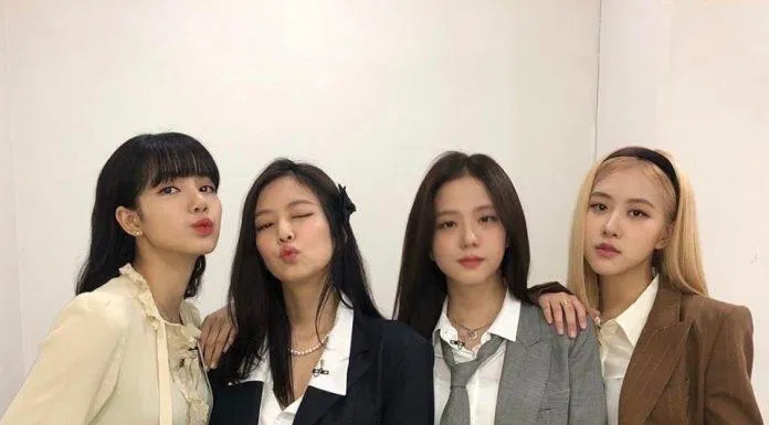 BLACKPINK đưa ra lời khuyên để thi tuyển vào các công ty giải trí KPOP Black Pink BLACKPINK concert Blackpink Jisoo BLACKPINK LISA BLACKPINK predebut BLACKPINK The Show Jennie BlackPink KPOP Rosé Black Pink YG Entertainment