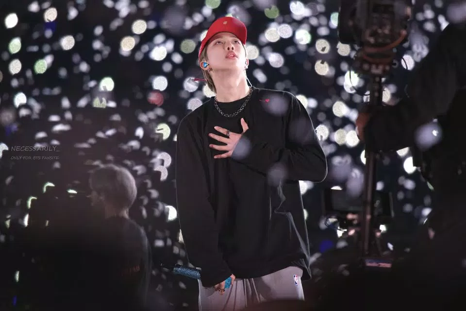 RM luôn cho rằng các thành viên BTS đã giúp chính mình trở nên tốt hơn (Ảnh: Twitter)