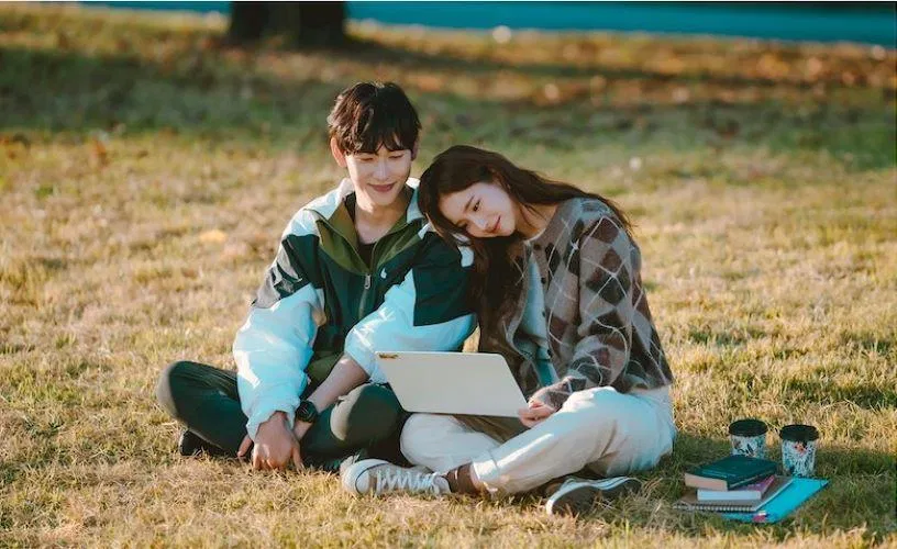 Cặp đôi sẽ mang đến câu chuyện tình yêu nhẹ nhàng và lãng mạn (ảnh: Internet)