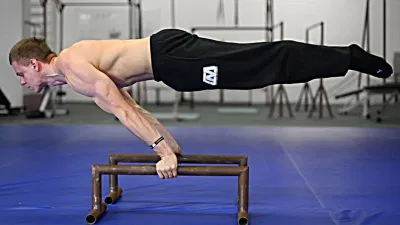 Đây là planche chứ không phải plank đâu nhé (Ảnh: Internet). Đây là planche chứ không phải plank đâu nhé (Ảnh: Internet).