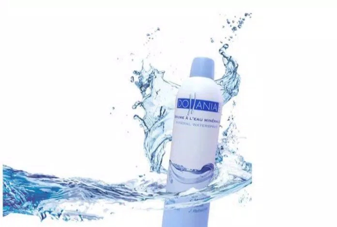 Xịt khoáng Dollania Mineral Water Spray cấp ẩm tức thì cho làn da nhạy cảm (Ảnh: Internet).