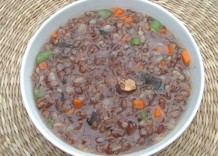 Cháo gạo lứt vừa ngon lành vừa bổ dưỡng. (Nguồn: Internet) Cháo gạo lứt vừa ngon lành vừa bổ dưỡng. (Nguồn: Internet)