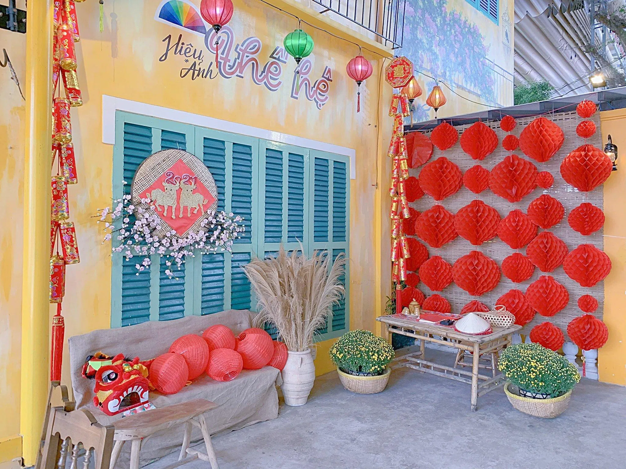 Đèn lồng đỏ cho sự may mắn, thịnh vượng (Ảnh: Internet).