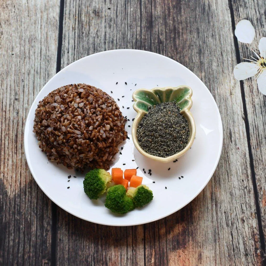 Lượng chất xơ dồi dào trong gạo lứt giúp bạn giảm cân rất tốt. (Nguồn: Internet) Lượng chất xơ dồi dào trong gạo lứt giúp bạn giảm cân rất tốt. (Nguồn: Internet)