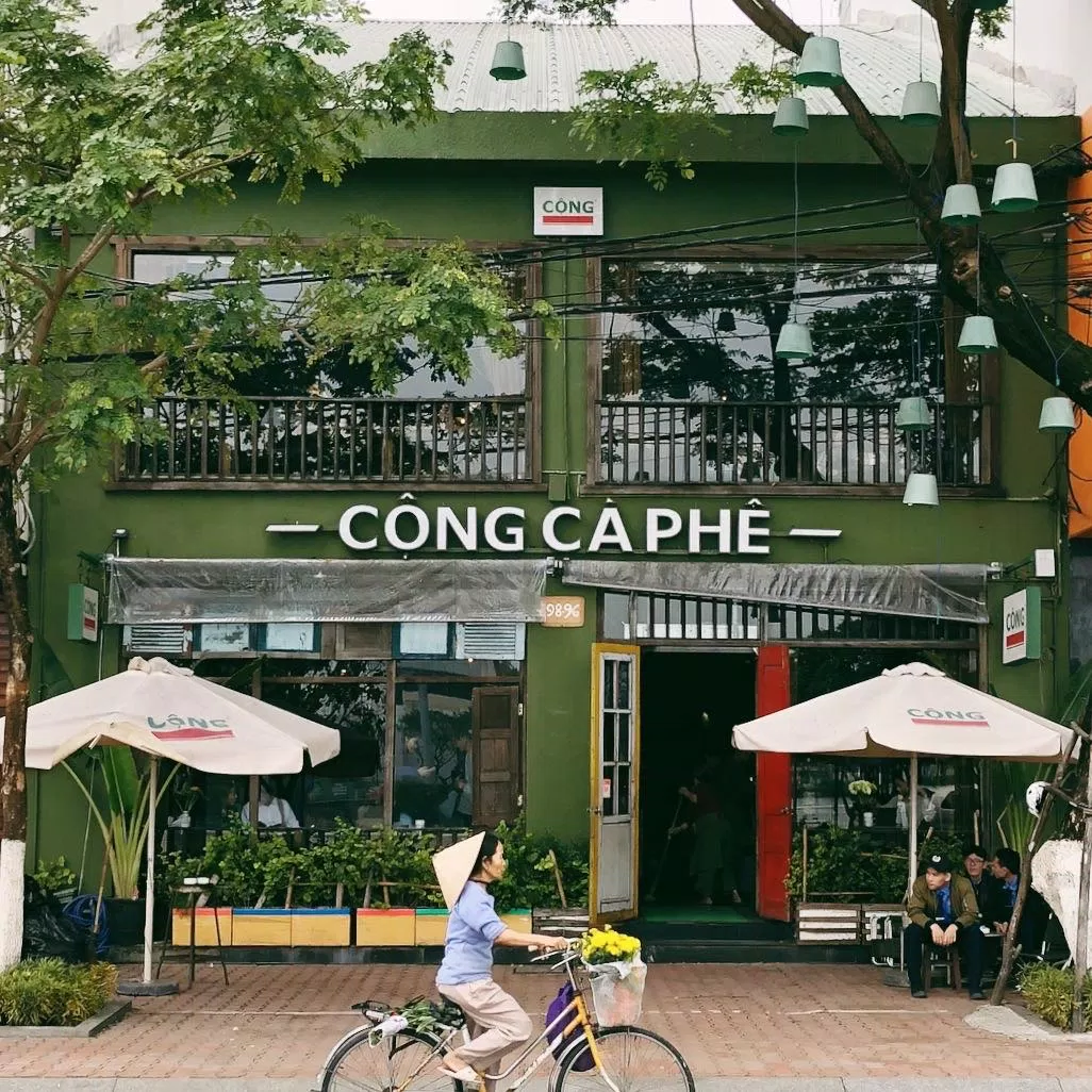 Cộng Cafe có trang trí rất thân thuộc (Nguồn: Internet)