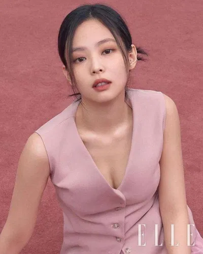 Jennie là một thần tượng có vốn ngoại ngữ đáng nể khi cô sử dụng thành thạo đến 3 ngôn ngữ. (Ảnh: Internet) Jennie là một thần tượng có vốn ngoại ngữ đáng nể khi cô sử dụng thành thạo đến 3 ngôn ngữ. (Ảnh: Internet)