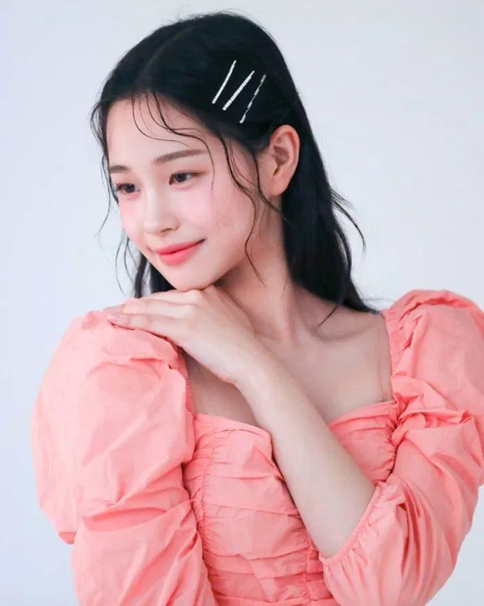 Vẻ ngoài kẹo ngọt của Jihan (Nguồn: Internet) Vẻ ngoài kẹo ngọt của Jihan (Nguồn: Internet)