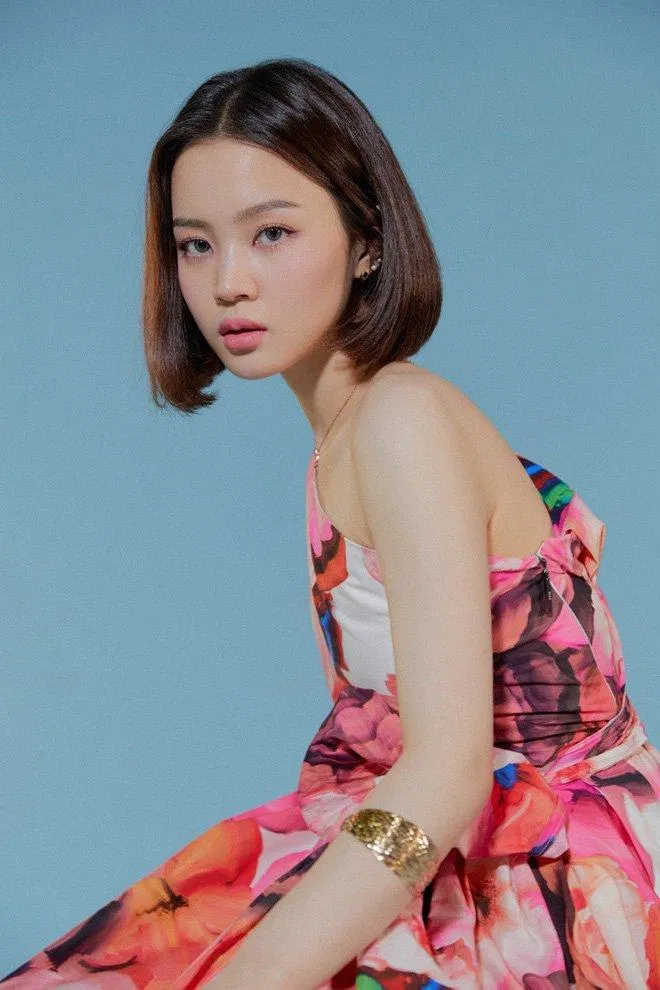Cô gái trẻ toàn tài Lee Hi