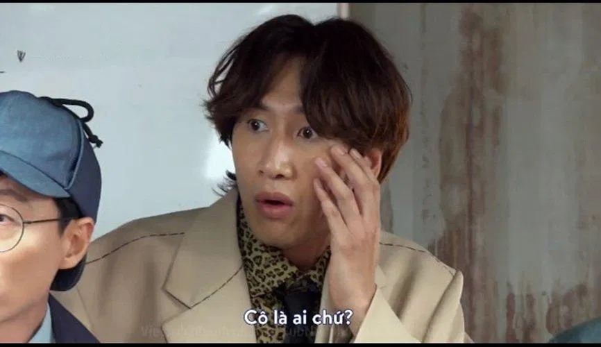 Cú tát bất ngờ làm Kwang Soo ngây người . ( Ảnh : Internet ). Cú tát bất ngờ làm Kwang Soo ngây người . ( Ảnh : Internet ).