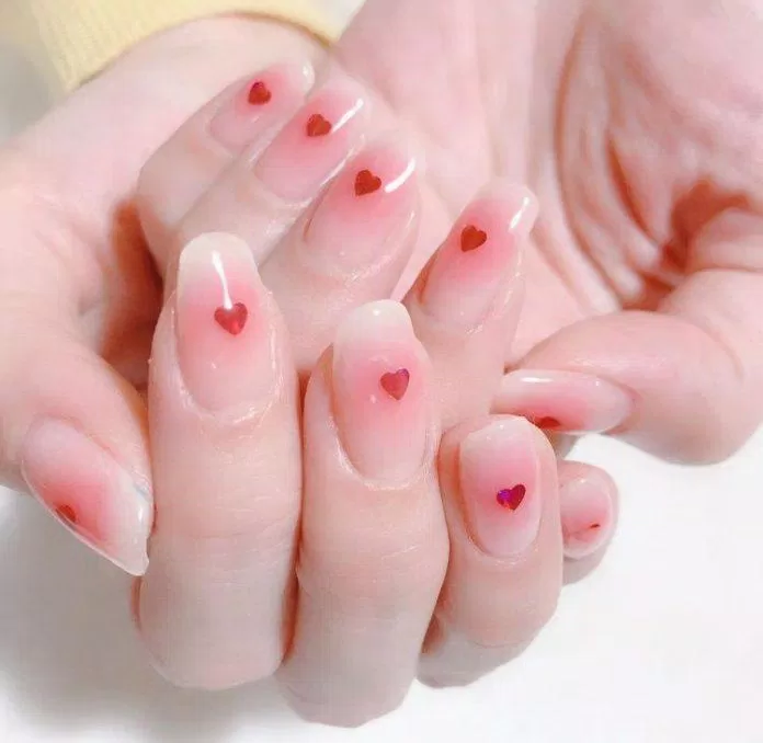 Mẫu nail Tết 2021 xinh xắn, đáng yêu cho cô nàng kẹo ngọt (Ảnh: Internet)