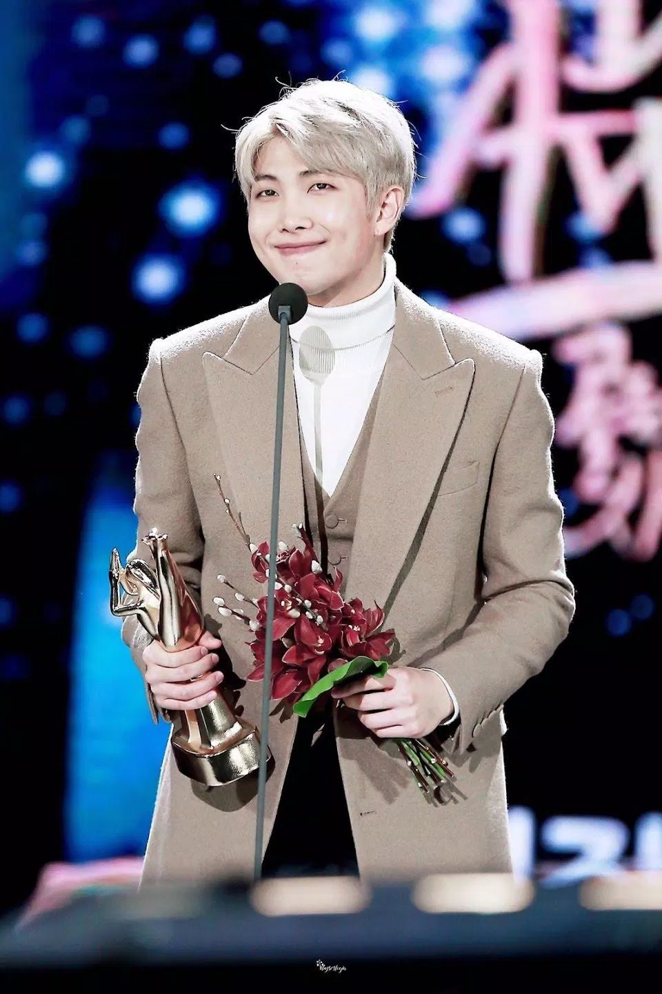 RM xứng đáng là "thủ lĩnh" tuyệt vời nhất (Ảnh: Twitter)