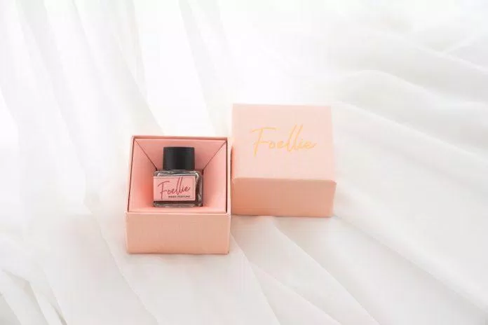 Nước hoa vùng kín Foellie Eau De Fleur Inner Perfume (chai màu hồng nhạt) (Ảnh Internet) Nước hoa vùng kín Foellie Eau De Fleur Inner Perfume (chai màu hồng nhạt) (Ảnh Internet)