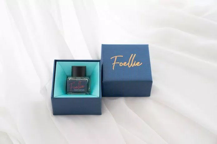 Nước hoa vùng kín Foellie Eau de Vogue (chai màu xanh) (Ảnh Internet) Nước hoa vùng kín Foellie Eau de Vogue (chai màu xanh) (Ảnh Internet)