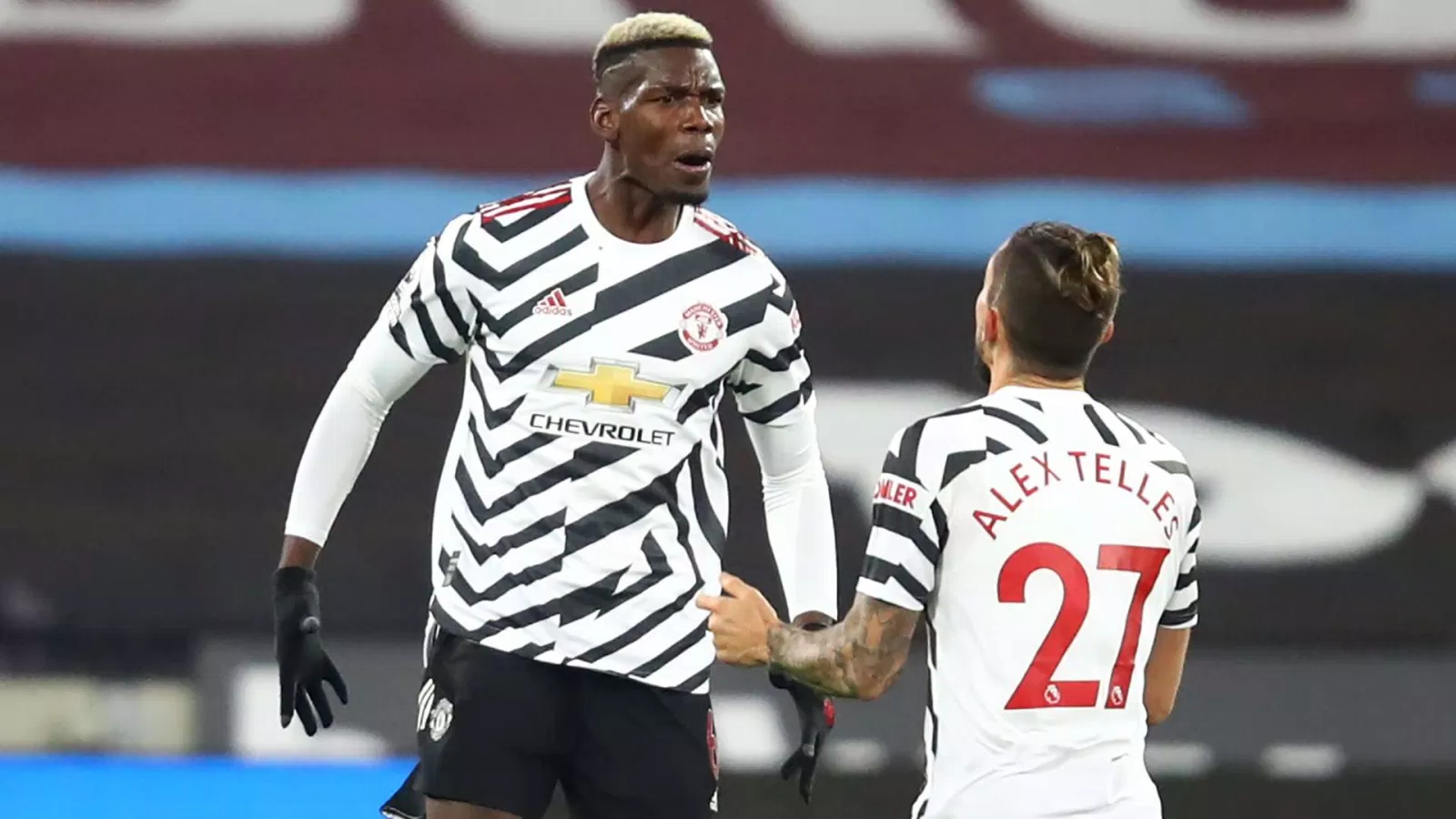 Pogba ăn mừng sau khi đánh đầu ghi bàn vào lưới Leipzig (Ảnh: Internet) Pogba ăn mừng sau khi đánh đầu ghi bàn vào lưới Leipzig (Ảnh: Internet)