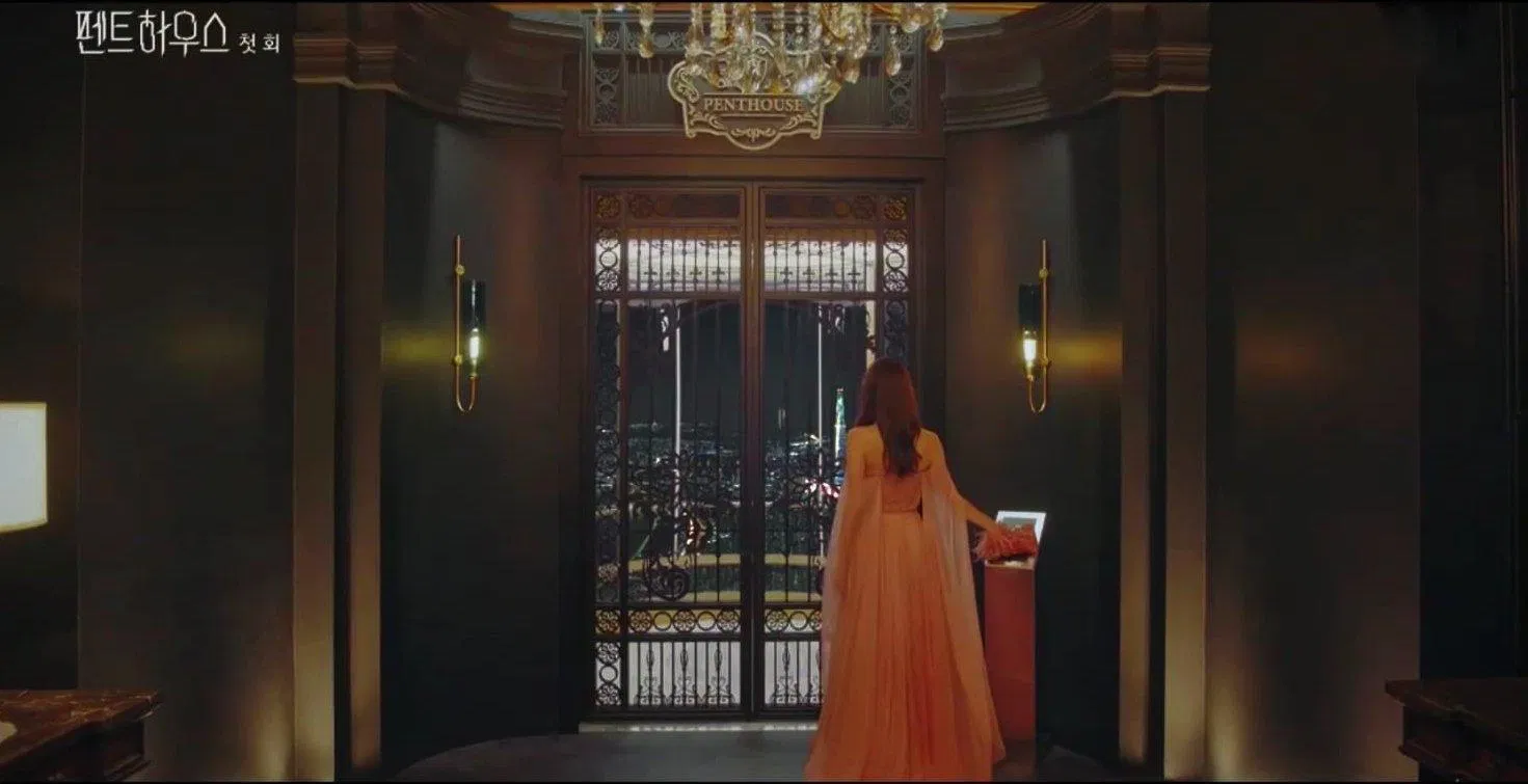 Cuộc Chiến Thượng Lưu mở ra một góc nhìn khác về thế giới xa hoa, sang trọng của những người giàu (ảnh: internet)