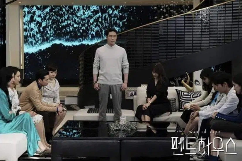 Cuộc Chiến Thượng Lưu khắc họa rỡ nét những mâu thuẫn trong mỗi cá nhân, gia đình và xã hội (ảnh: internet)