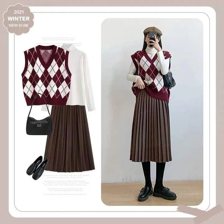 Chân váy xếp ly đi kèm với áo gile là set đồ thú vị (Nguồn: BlogAnChoi) Chân váy xếp ly đi kèm với áo gile là set đồ thú vị (Nguồn: BlogAnChoi)