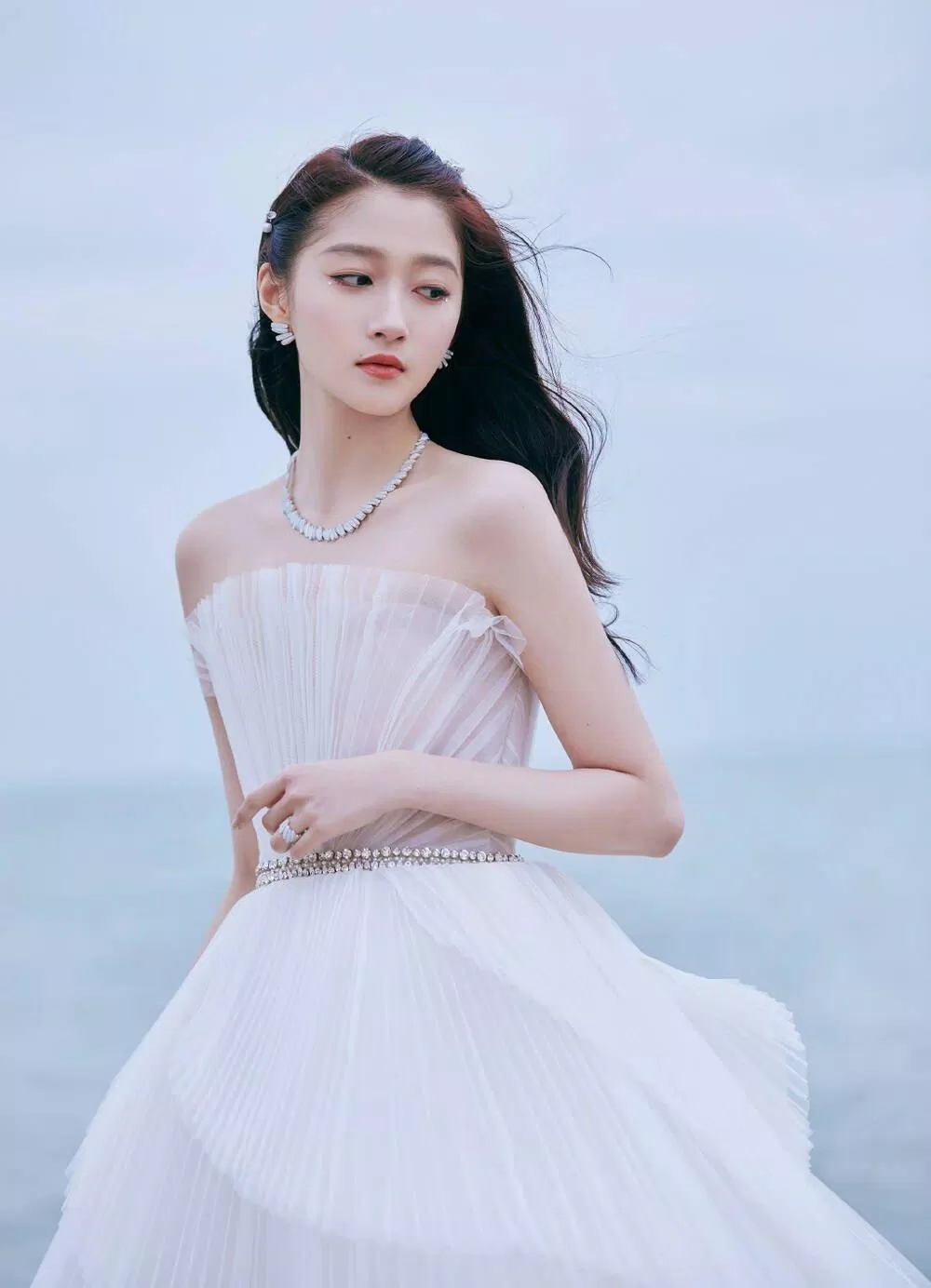Quan Hiểu Đồng được truyền thông Đại lục gọi là "con gái quốc dân" và là một trong tứ tiểu hoa đán của Trung Quốc. (Nguồn: Internet) Quan Hiểu Đồng được truyền thông Đại lục gọi là "con gái quốc dân" và là một trong tứ tiểu hoa đán của Trung Quốc. (Nguồn: Internet)