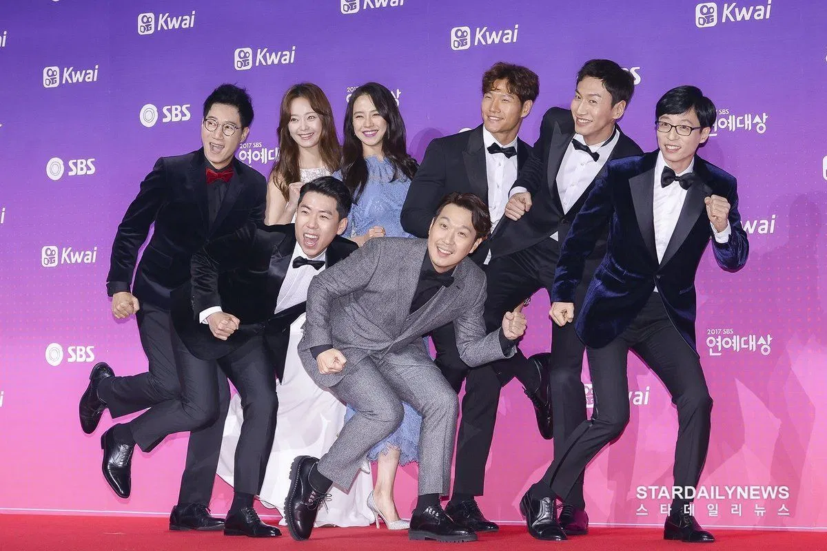Các thành viên Running Man tại SBS Entertainment Awards 2017 . ( Ảnh : Internet ) Các thành viên Running Man tại SBS Entertainment Awards 2017 . ( Ảnh : Internet )