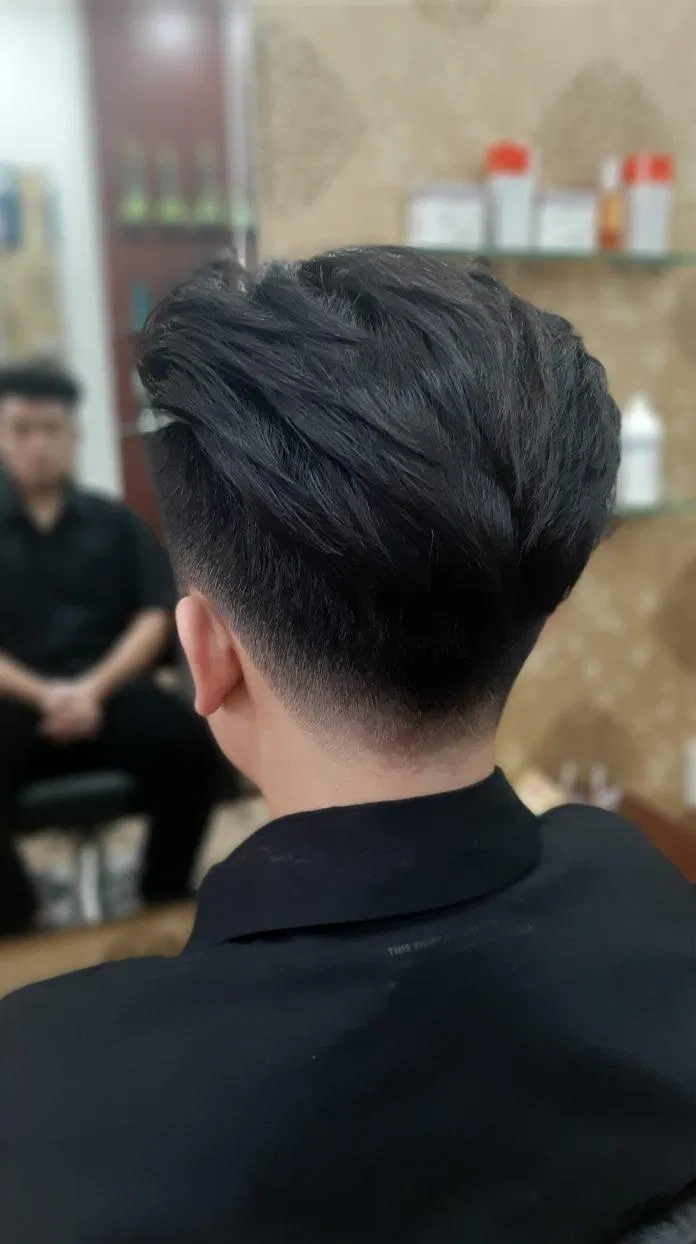 Cắt tóc tạo kiểu tại May Luu salon. (nguồn: salon May Luu)