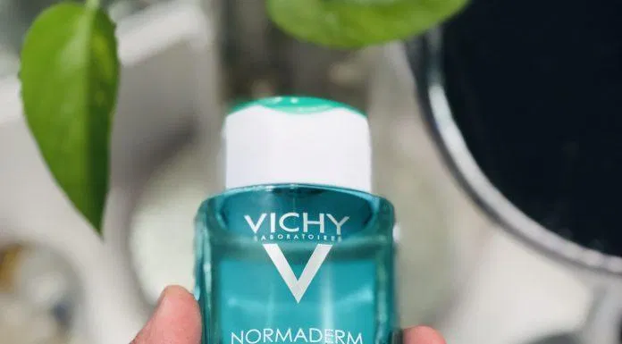 Vichy Normaderm Purifying Pore-Tightening Toner (Nguồn: Internet).