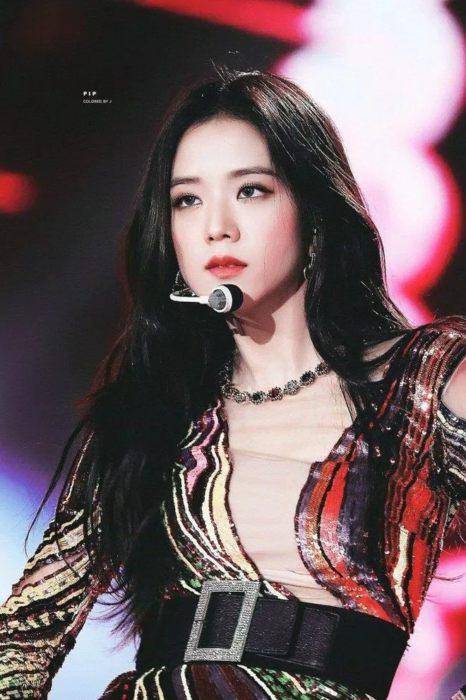 Chị cả Black Pink chia sẻ sẽ tắt điện thoại, ở nhà chơi cả ngày