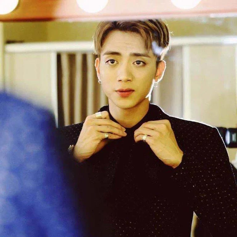 Thành công của Phía sau một cô gái giúp Soobin Hoàng Sơn được so sánh với cả Sơn Tùng M-TP (Ảnh: Internet). Thành công của Phía sau một cô gái giúp Soobin Hoàng Sơn được so sánh với cả Sơn Tùng M-TP (Ảnh: Internet).