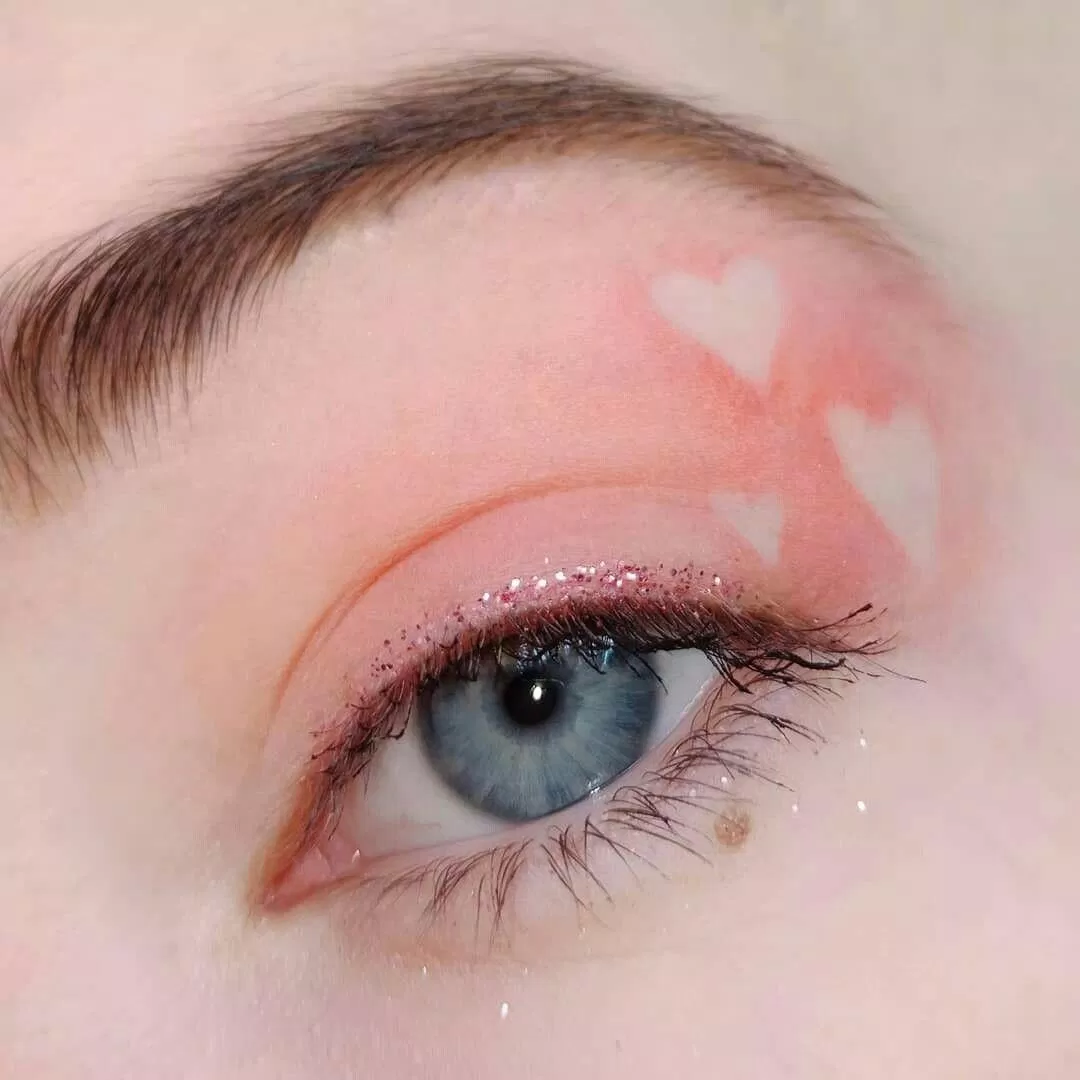 Tạo điểm nhấn Blink ở mắt