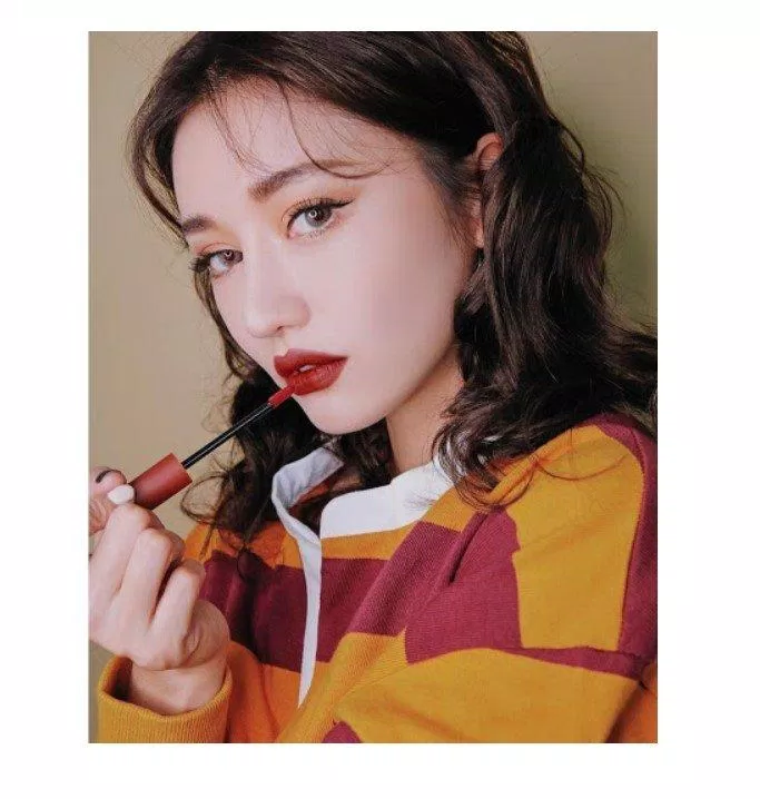 Makep mắt tone cam đào cũng là lựa chọn cực kỳ hay ho (Nguồn: Internet) Makep mắt tone cam đào cũng là lựa chọn cực kỳ hay ho (Nguồn: Internet)