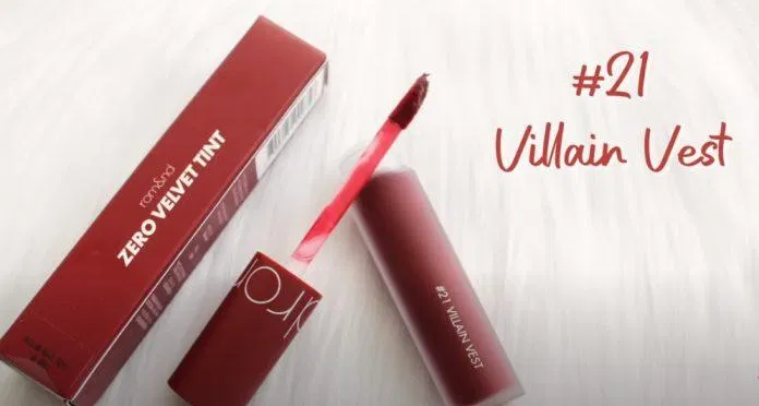 Thiết kế cọ dễ viền môi (Nguồn: BlogAnChoi)