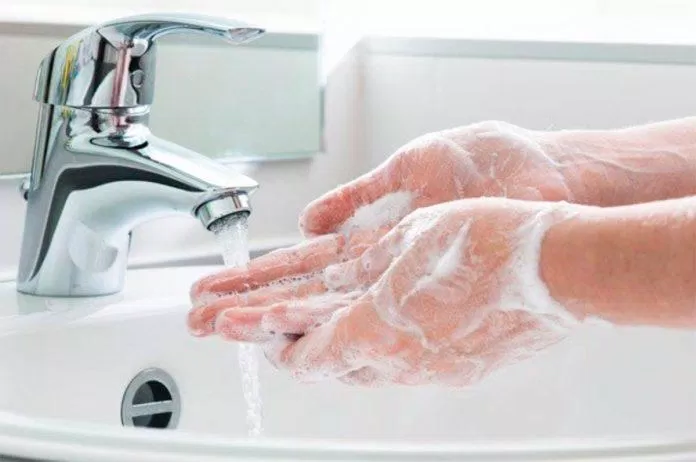 Thường xuyên rửa tay bằng xà phòng và nước sạch (Nguồn: Internet).