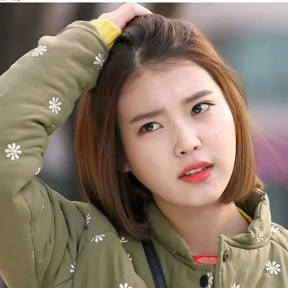 Mái tóc ngắn cá tình khác hẳn phong cách thường thấy của cô nàng vốn ngọt ngào Mái tóc ngắn cá tình khác hẳn phong cách thường thấy của cô nàng vốn ngọt ngào