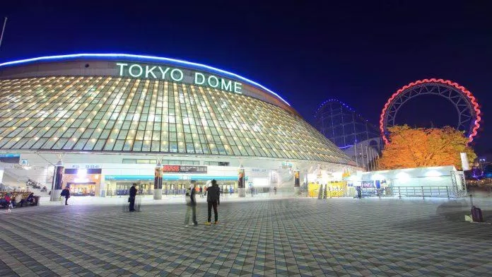 Tokyo Dome được ví như "thánh đường" mà mọi nghệ sĩ Kpop đều ước mơ được biểu diễn (Ảnh: Internet)