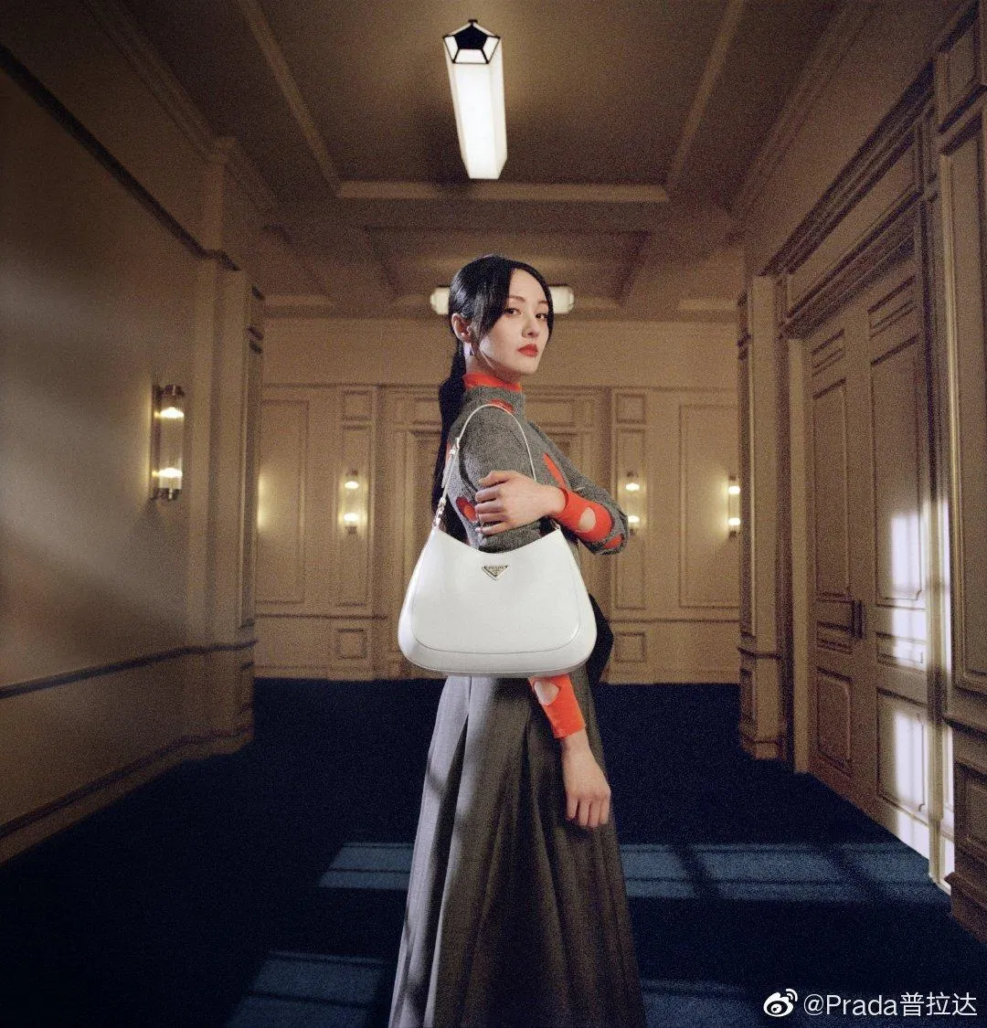 Prada ba đời chọn sai người đại diện. (Ảnh: Internet)